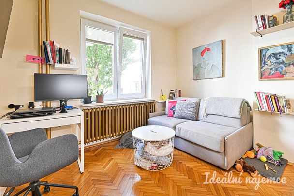 Pronájem bytu 1+kk 20 m² - Photo 1