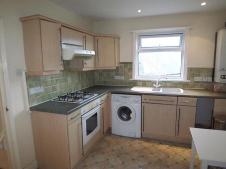 2 bedroom flat to rent - Photo 3