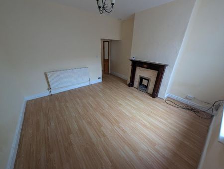 2 bedroom terraced house to rent - Photo 2