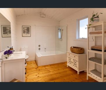 Charming Family Home in Prime Redan Location – Comfort, Space & Con... - Photo 6