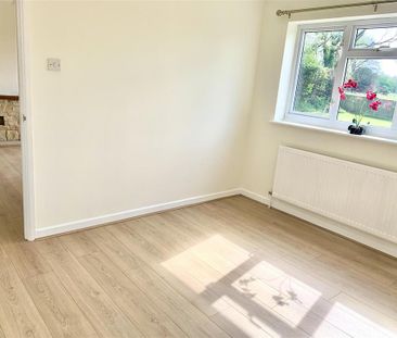 4 bedroom bungalow to rent - Photo 1