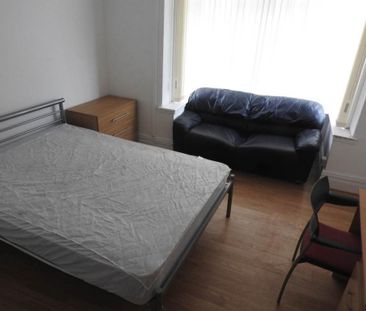 6 bedroom house to rent - Photo 5