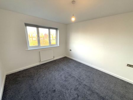 3 bedroom end of terrace house to rent - Photo 4
