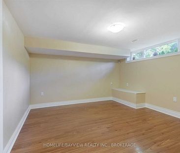 For Lease - 44 Richardson Drive, Aurora, Ontario - Photo 1