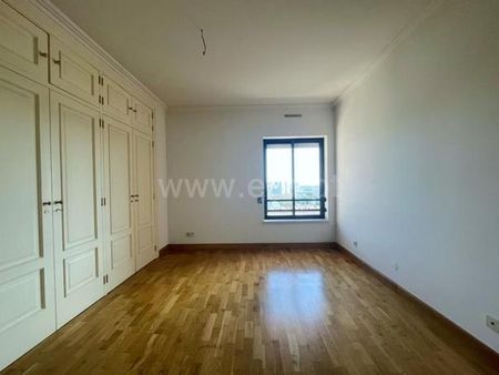 Apartamento T4 - Photo 2
