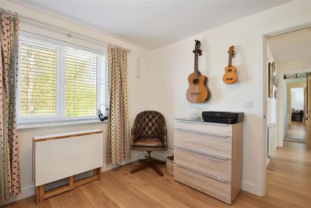 4 bedroom detached house to rent - Photo 4