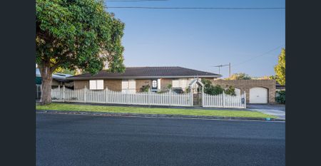 LIGHT FILLED, SPACIOUS HOME! - Photo 2