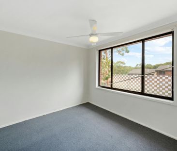 Freshly Renovated Townhouse - Photo 5