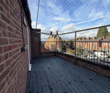 6 bedroom detached house to rent - Photo 3