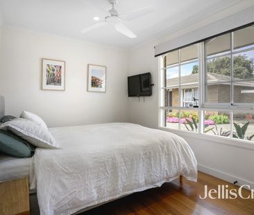 Impeccably Renovated Retreat in Peaceful Cheltenham Locale - Photo 6