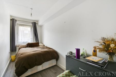 4 bedroom flat to rent - Photo 3