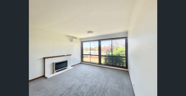 Comfortable Living in a Quiet Thomson Court - Photo 1