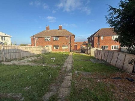 Cook Grove, Peterlee, County Durham, SR8 - Photo 2
