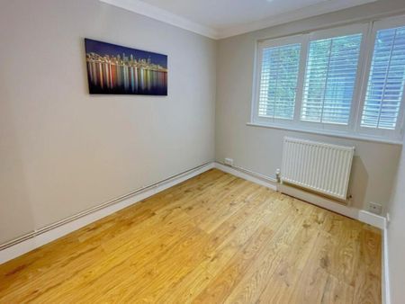 3 bedroom ground floor maisonette to rent - Photo 2