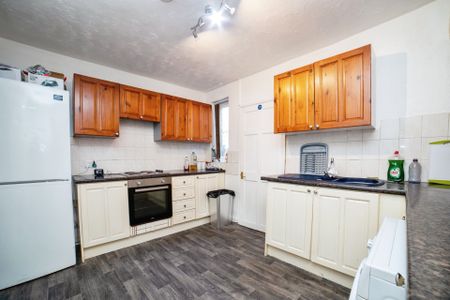 GeorgeStreet, MANSFIELD - Photo 2