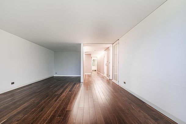 2 Bedroom Apartment with swimming pool, Cascais - Photo 1