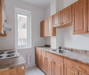 2045 Lambert-Closse - Photo 6