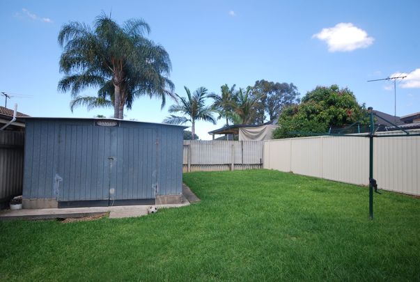 Granny Flat with Lock-Up Garage - Photo 1