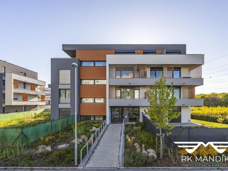Pronájem bytu 1+kk 36 m2 - Fotografie 4