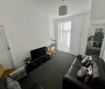 2 bedroom house to rent - Photo 2