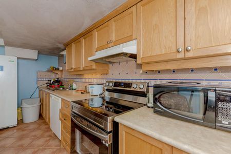 For Lease - 1474 Rosemanor Drive, Mississauga, Ontario - Photo 2