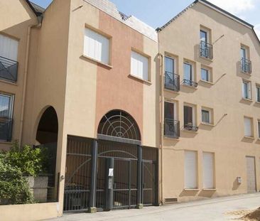 À CHARLEVILLE MEZIERES - Photo 3