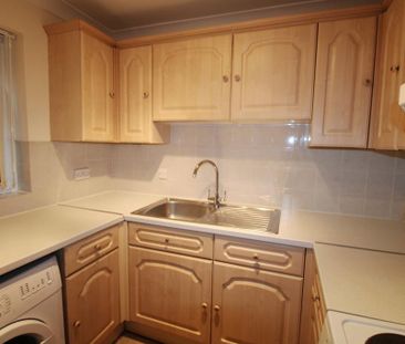 1 bedroom ground floor flat to rent - Photo 6