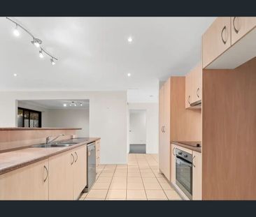 19 Wivenhoe Circuit, Narangba, Qld 4504 - Photo 4