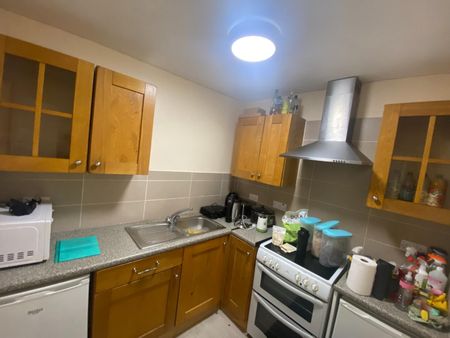 Pentyre Terrace, TFF, Plymouth - Photo 3