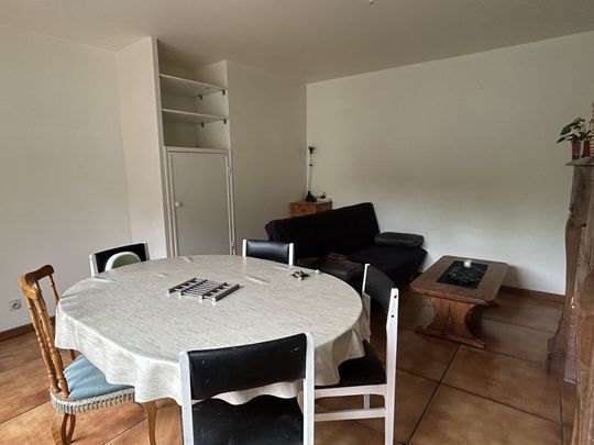 Location Maison 5 pièces 91m² BARBASTE 47230 - Photo 1