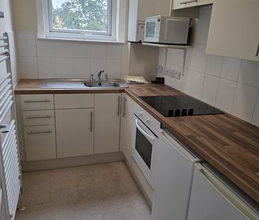 1 Bed Flat, Melton Road, NG2 - Photo 3