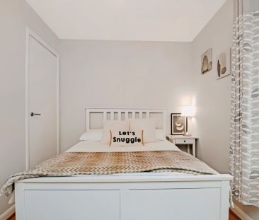One Bed - Photo 3