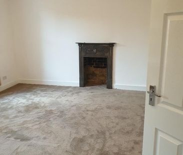 2 Bed Flat, Wilton Road, SW19 - Photo 1