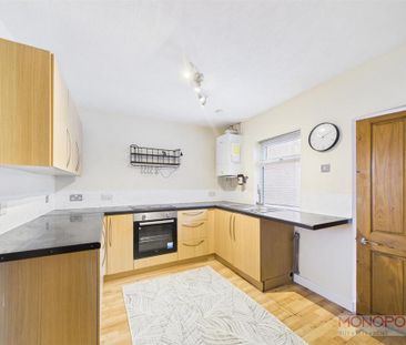 2 bedroom terraced house to rent - Photo 3