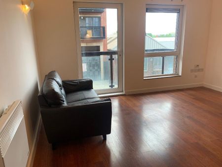 Studio to rent - Photo 3