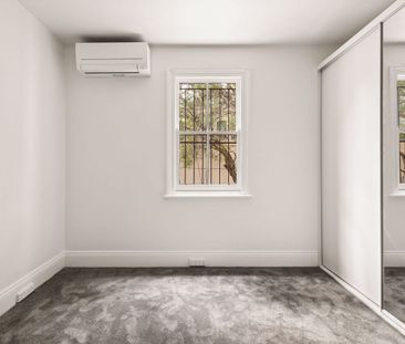 Oversized corner home with north aspect and parking - Photo 3