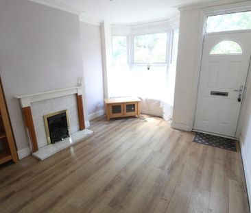 2 Bed Terraced House, Charlesworth Avenue, NG7 - Photo 2