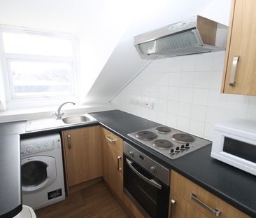 2 Bedroom | Flat 3, 9 North Road East, PL4 6AS - Photo 4