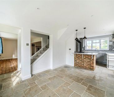 5 bedroom semi-detached house to rent - Photo 5