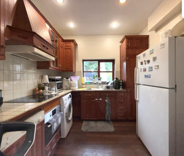 4 bedroom semi-detached house to rent - Photo 3