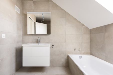 MODERNE UND GROSSZÜGIGE MAISONETTE WOHNUNG - Photo 3