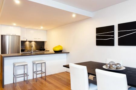 Architecturally designed apartment - Photo 4