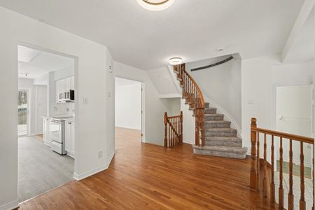 For Lease - 70 Cohen Avenue, Kanata, Ontario - Photo 4