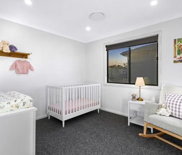 PREMIUM FOUR BEDROOM Family Home in Prime Location! - Photo 5