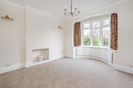 4 bedroom detached house to rent - Photo 3