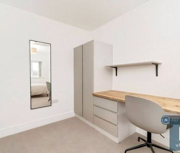 Bellcote Drive, Moldgreen, Huddersfield, HD5 - Photo 3