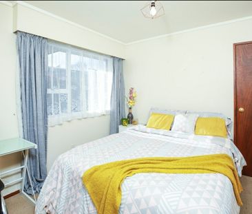 2 Bedrooms in Beerescourt - Photo 5