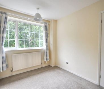 2 bedroom semi-detached house to rent - Photo 2