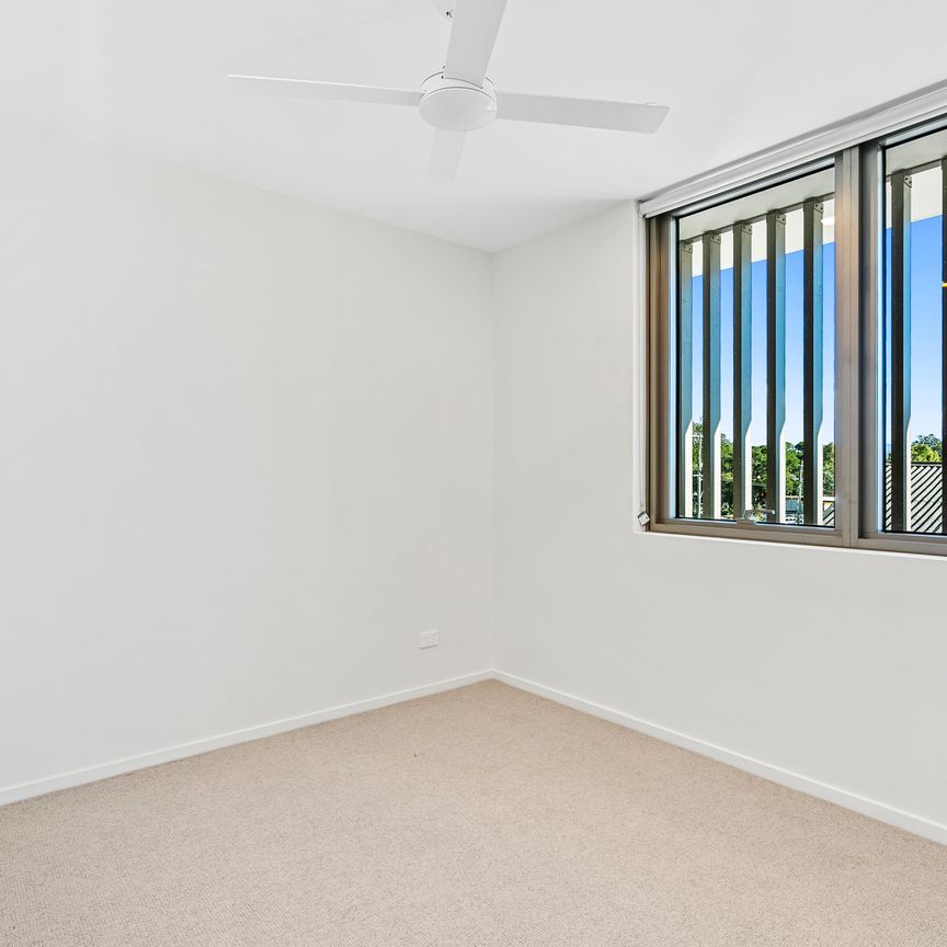 Luxury and comfort in the heart of Burleigh Heads - Photo 1