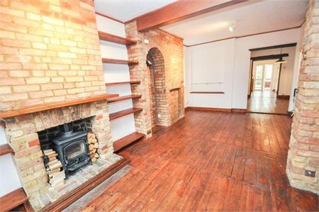 2 bedroom semi-detached house to rent - Photo 2